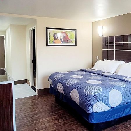 ניו יורק Brooklyn Broadway Hotel מראה חיצוני תמונה