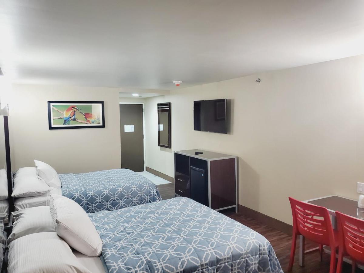 ניו יורק Brooklyn Broadway Hotel מראה חיצוני תמונה