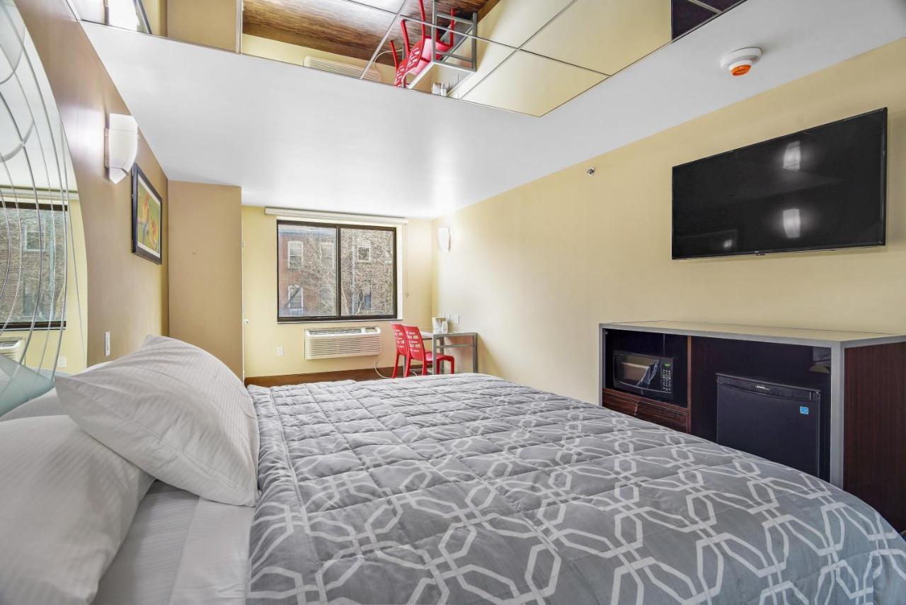 ניו יורק Brooklyn Broadway Hotel מראה חיצוני תמונה