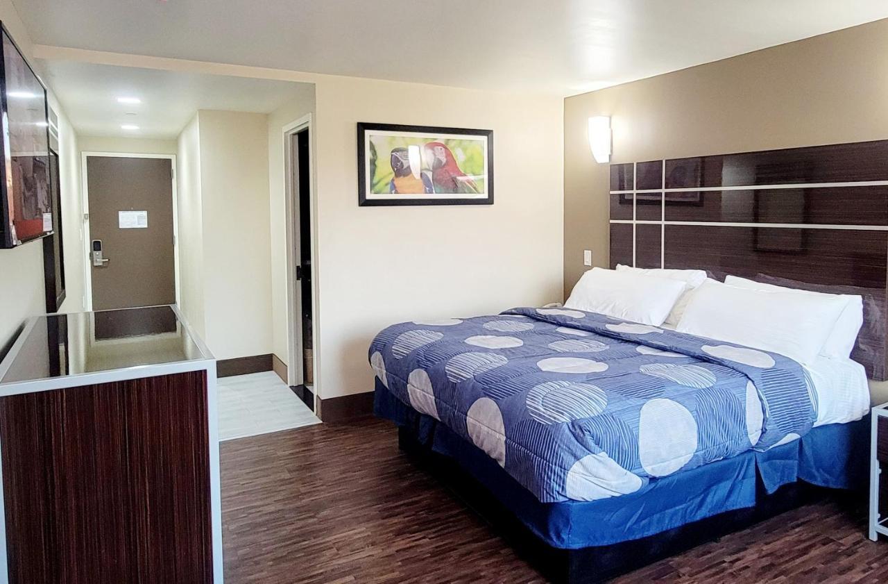 ניו יורק Brooklyn Broadway Hotel מראה חיצוני תמונה
